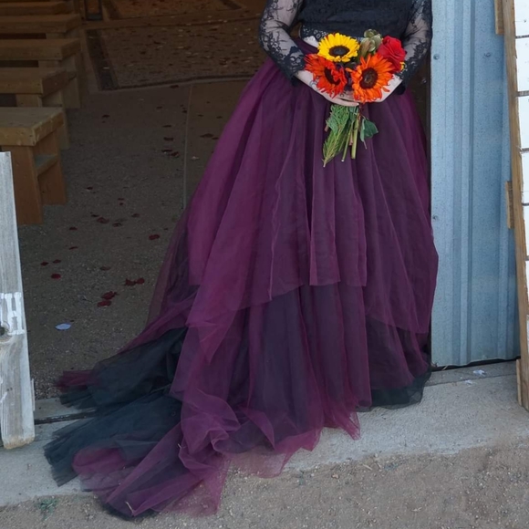 Custom tulle black and maroon skirt - Picture 4 of 5